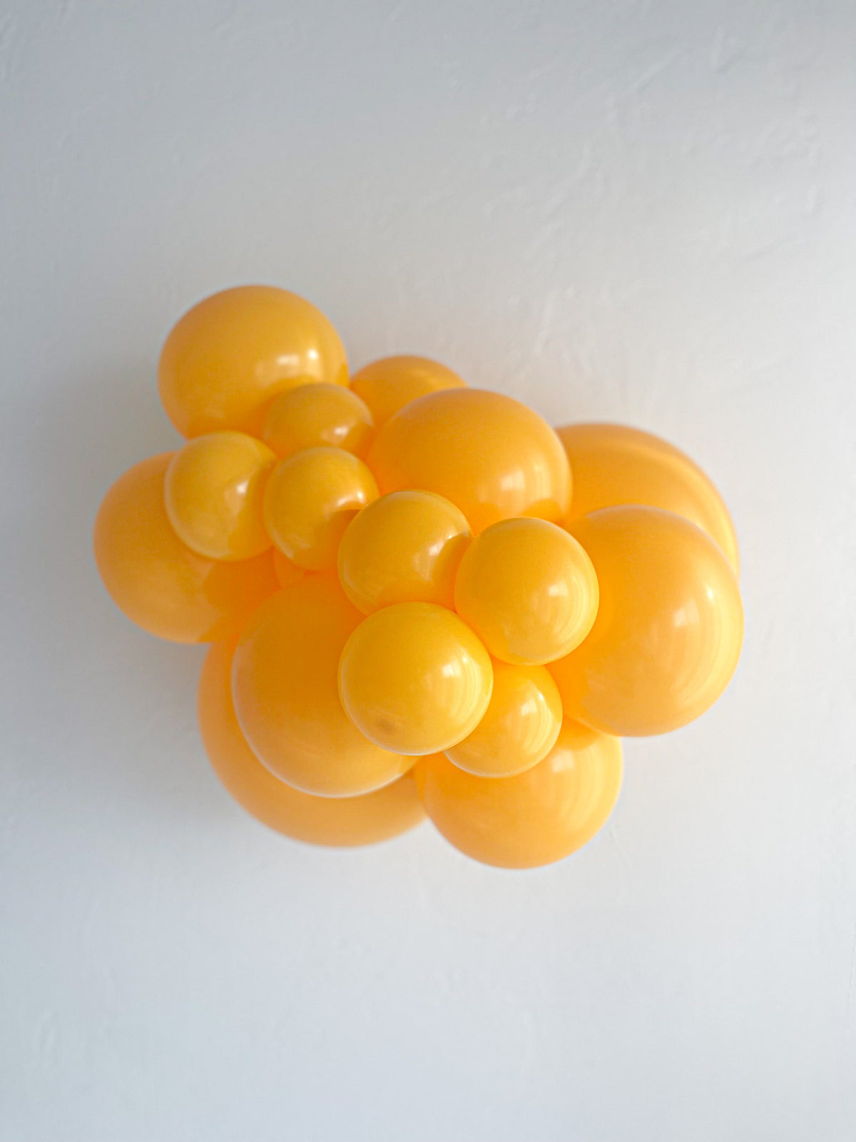 Tuftex Goldenrod Modelling Balloons